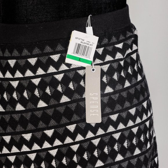 NWT SPENSE PRINTED FIT FLARE SKIRT - Large - Picture 4 of 4